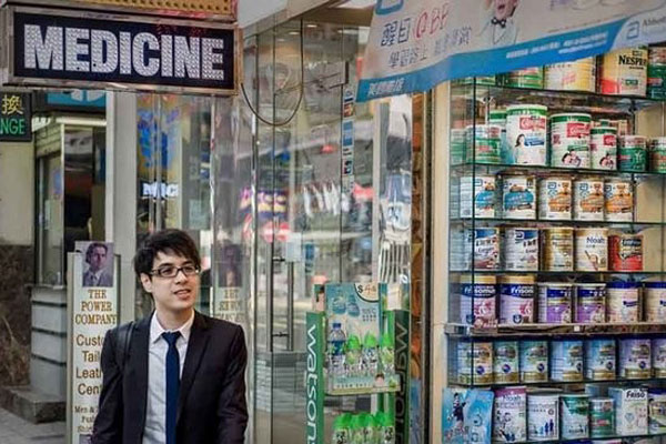 香港测奶粉市场压力“限购令”有望被更改