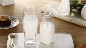 仅两成多人喝奶“达标”，国人喝奶习惯尚待养成